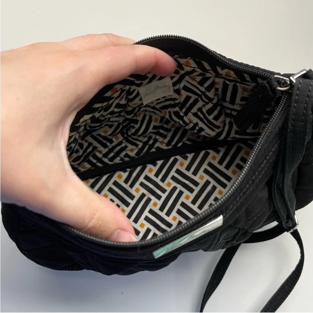 Black Vera Bradley Purse NWOT. - Picture 2 of 4